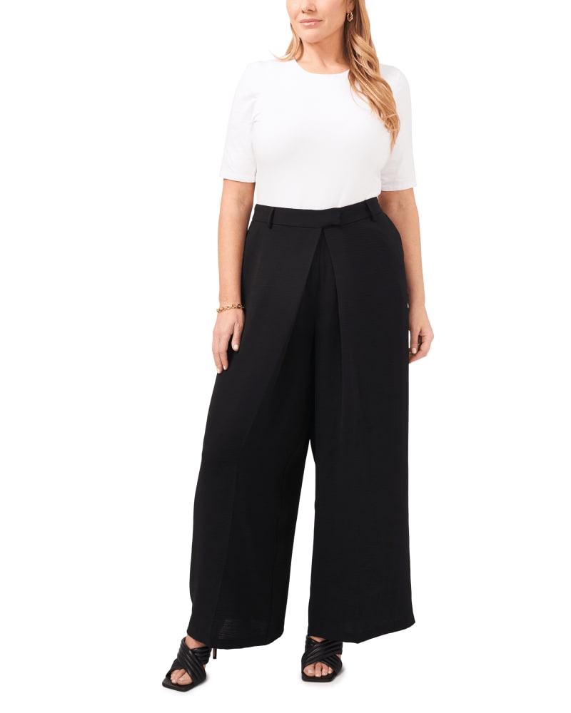 Front of a model wearing a size 14W Julia Twill Wide Leg Pants in 060-RICH BLACK by Vince Camuto. | dia_product_style_image_id:261229